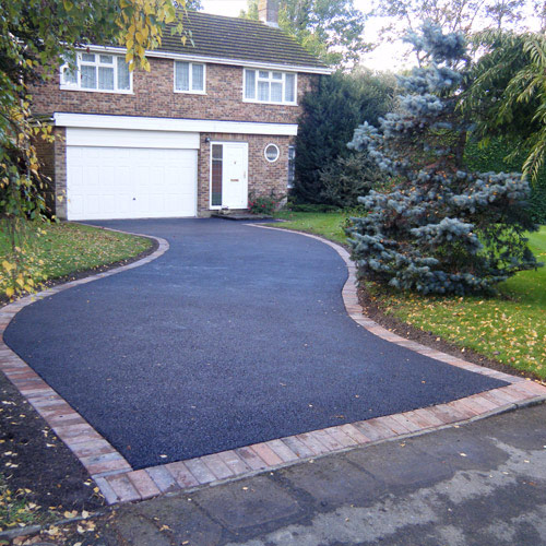 photo of tarmac drive with block edging
