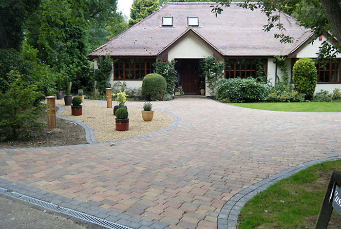 Photo of new driveway and hard landscpaing